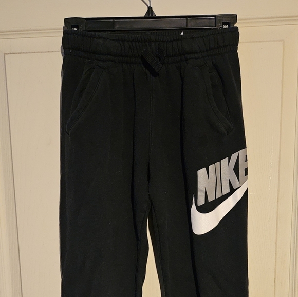 Boys Nike Sweatpants - Picture 3 of 4